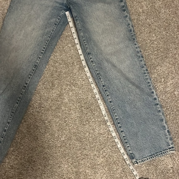 Madewell Baggy Straight Jean. - Picture 8 of 8